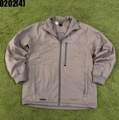 ナイキ ウィンドブレーカー