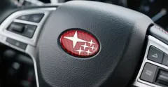 新品 未使用 スバル用 ステアリングエンブレム ステッカー カーボン調 レッドのサムネイル