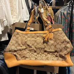 ＠　COACH　モノグラム　バッグ　トート　BAG　monogram　お呼ばれ　デート　オフィスカジュアル　食事会　可愛い　お出かけ　上品