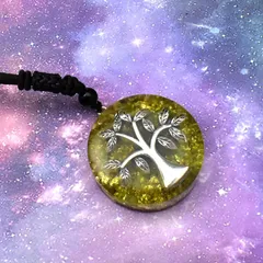 新品未使用 ペンダント 天然水晶砕石レジン滴ペンダント