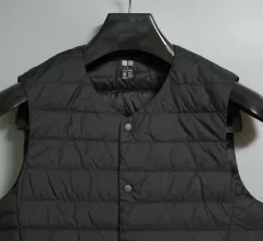 ユニクロ ウルトラライトダウンベスト S