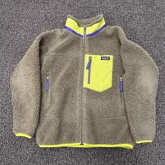 パタゴニア キッズ フリース ジャケット Mサイズ 140サイズ カーキ