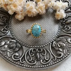 ヴィンテージガラス　ターコイズブルー　オーバル　リング　指輪　/　14ｘ10ｍm　/　ゴールドトーン