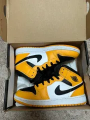 ナイキ エア ジョーダン ミッド タクシー 235mm