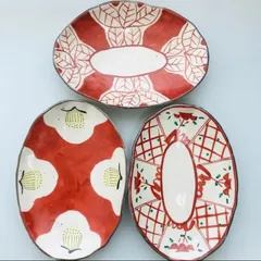 【3枚価格】 美濃焼 和モダン 手描赤絵楕円皿 椿 格子 煮物鉢 三つ足 お買得