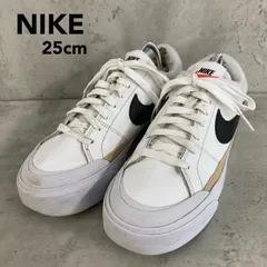 NIKE ナイキ コート レガシー リフト 厚底 スニーカー 25cm 白 黒 DM7590-100 WMNS COURT LEGACY LIFT ホワイト ブラック カジュアル 美脚 脚長 運動靴 紐靴 ローカット 人気 モデル 希少 ★ ■■