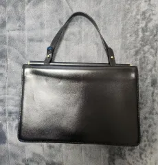 TOUT Y EST ポメルバッグ