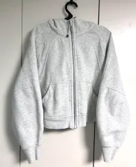 ルルレモン スキューバ オーバーサイズ フルジップアップ クロップドフーディー フーデッドジップアップ グレー