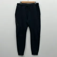 ナイキ テック フリース ジョガー ブラック