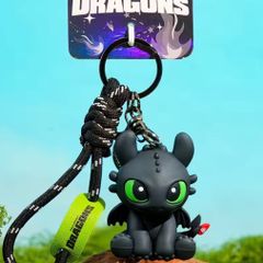 ヒックとドラゴン 目が光る 4 ストラップ キーホルダー トゥース ナイトフューリー ヒックとドラゴン トゥース キーホルダー ナイトフューリー キーホルダー・アクリルキーホルダー