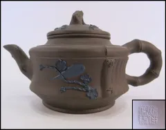 中国宜興 落款 在銘 紫泥 紫砂壺急須 茶壺 茶器 茶道具 時代物 中国美術 蓋裏款 朱泥 紫砂茶壺 急須 茶器 煎茶道具 / s482