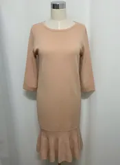 ピンクベージュ イン / フリル ニット ONE PIECE / 春ワンピース ロング丈ワンピース