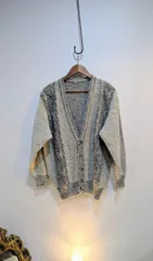 英国より　ニット　カーデイガン　セーター　mens Mサイズ程度　タグなし デザイン
