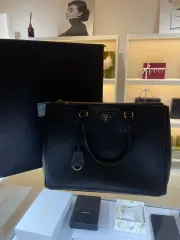 正規品 PRADA プラダ サフィアーノ バッグ