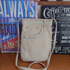 Item thumbnail for item c97bfa92-ec60-42d5-8437-2b24c2ee40db