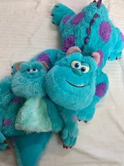 ディズニー  モンスターズインク サリー ぬいぐるみ　 抱き枕　 被り物 ファンキャップ  2点セット