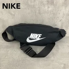 美品 NIKE ナイキ ボディバッグ ウエストポーチ ヒップバッグ 黒 ブラック 大容量 斜め掛け 肩掛け ロゴプリント スポーツ アウトドア ランニング ウォーキング 旅行 散歩  軽量 ★ ■■