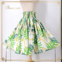 フラダンス 衣装 パウスカート ホワイト系 モンステラ柄 ハワイアンプリント アロハ フラ ダンス レッスン 練習 植物柄 花柄 シングルスカート 軽やか ふんわり さわやか かわいい おしゃれ 華やか グリーン系 イエロー系 ベージュ系 白 緑 黄緑 黄