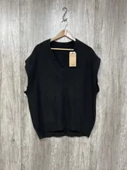 美品 LARU ラルー タグ付 Vネック ニット ベスト sizeM/黒 ■■ レディース