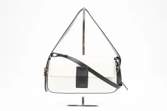 ★3日以内返品可★ 美品 FENDI フェンディ レザー バケット ツイスト ショルダーバッグ 8BR821 2wayショルダーバッグ ホワイト ブラック レザー レディース