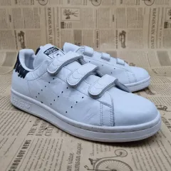 アディダス スタンスミス バックル スニーカー 240