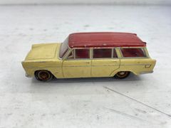 旧ソビエト製 モスクビッチ426 赤 ミニカー 1/43 - メルカリ