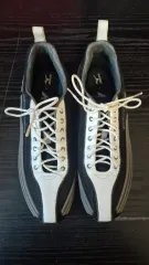 ミズノ X アルマーニ スニーカー ブラック 白