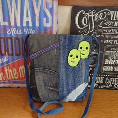 Item thumbnail for item c6d30f90-a53c-4d6f-a6de-0adb1e532c8c