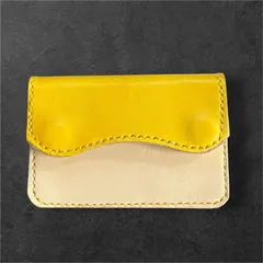 黄色とベージュカラーのレザー ミニウォレットコンパクト財布