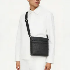 新品 フェラガモ Salvatore Ferragamo サルヴァトーレフェラガモ ショルダーバッグ クロスボディバッグ ガンチーニ モノグラム メンズ ブラック 241484 769480 0769480のサムネイル