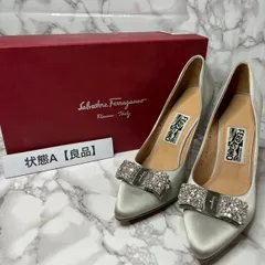 【良品】サルヴァトーレフェラガモ SALVATORE FERRAGAMO パンプス シルバー リボン　ヴァラ サイズ8C 約25cm ヒール10.5cm 箱付き