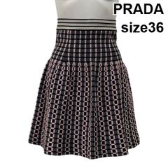 PRADA archive 2010 pleated skirt リップ柄 - メルカリ