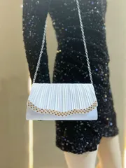 【今だけ限定特価】2way クラッチバッグ 結婚式 パーティーバッグ ラインストーン プリーツ 上品 華やか 披露宴 お呼ばれ ショルダーバッグ 日本発送