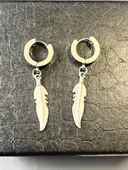 即購入OK! ピアス メンズ シルバー フェザー 未使用 即日発送 匿名配送OK