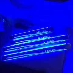 【送料無料】トヨタ クラウン210 200 180系 LED付き迎賓踏板 4枚セット 幻彩・七彩・流光タイプ 走行中に光る門<!-利用不可文字-!>バーZX09