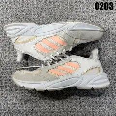 アディダス 白 カラー スニーカー ピンク 3本線