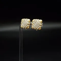 SWAROVSKI スワロフスキー イヤリング パヴェ クリスタル ラインストーン スクエア ゴールドカラー 上品 可愛い ギフト プレゼント 贈り物