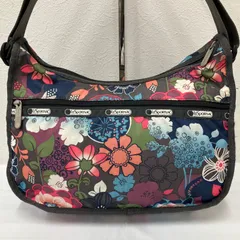9137　LeSportsac レスポートサック　ナイロン　レディース　クラシックホーボー　ショルダーバッグ　ワンショルダー　肩がけ　斜めがけ　クロスボディ　総柄　花柄