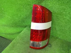 ノア DBA-AZR60G AZR65 右 テール ランプ  ライト  Xスペシャル 8人 1AZ-FSE 042  81551-28450