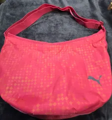 プーマ ショルダーバッグ ピンク