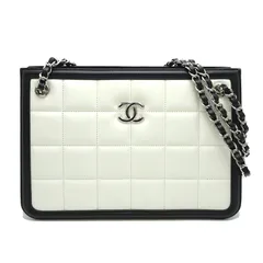 シャネル ショルダーバッグ