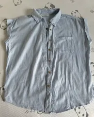 エイトセカンズ スリーブレス シャツ スカイブルー トップテン ザラ エイチ・アンド・エム ブラックアップ