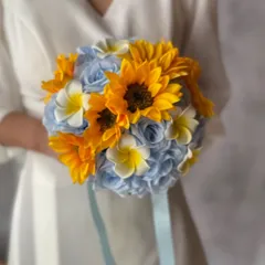 ひまわり×水色×プルメリアラウンドブーケ☆ブートニア