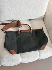 【新品】Longchamp ロンシャン ハンドバッグトートバッグ ボストンバッグ大容量　男女兼用 帰省 旅行バッグ 抜群 ファション 人気 タイムセール　ダークグリーン