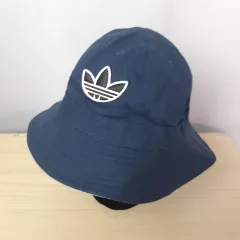 アディダス リバーシブル バケットハット ネイビー/白