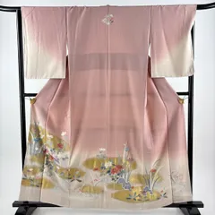 付下げ 身丈159.5cm 裄丈66.5cm M 袷 草花 流水 金糸 金銀彩 ピンク 正絹 秀品 三つ紋 【中古】