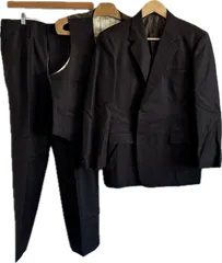  【美品】西化屋洋服店サイカヤ　ビジネススーツ3ピースセットアップ　ジャケットベストパンツ　ブラウンストライプ　メンズ【Z1755】