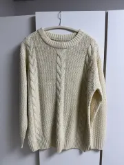 アイボリー ケーブル編み ニット