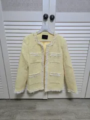 黄色ツイードジャケット
