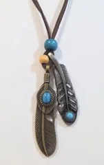 ターコイズフェザーネックレス✨　インディアンアクセサリー　　　羽根ターコイズネックレス　　羽ターコイズネックレス　　　メンズネックレス　　　ネックレスメンズ　　　インディアンアクセサリー　　　ライダースに合うネックレス　　　ウエスタンネックレス